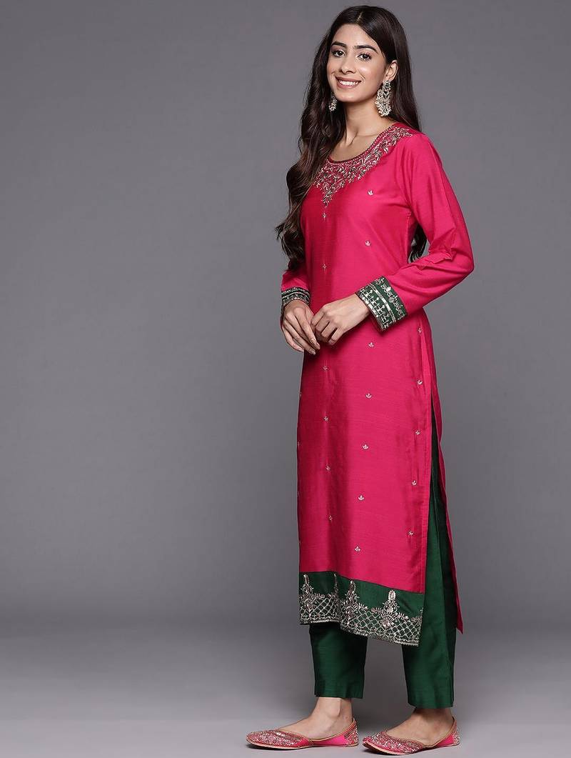 Women Ethnic Motifs Embroidered Regular Kurta with Trousers & With Dupatta