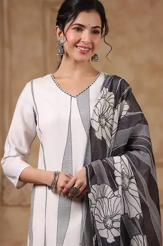 Women Floral Printed Regular Thread Work Pure Cotton Kurta with Trousers & With Dupatta