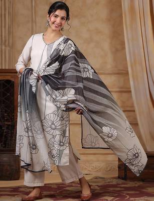 Women Floral Printed Regular Thread Work Pure Cotton Kurta with Trousers & With Dupatta 1