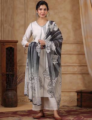 Women Floral Printed Regular Thread Work Pure Cotton Kurta with Trousers & With Dupatta 5