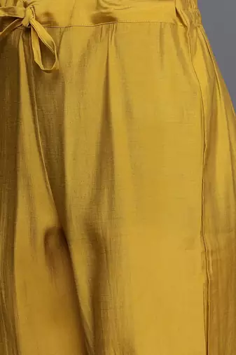 Floral Printed Thread Work Kurta with Trousers & With Dupatta