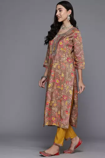 Floral Printed Thread Work Kurta with Trousers & With Dupatta
