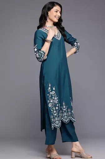 Ethnic Motifs Embroidered Zari Kurta With Trousers & Dupatta