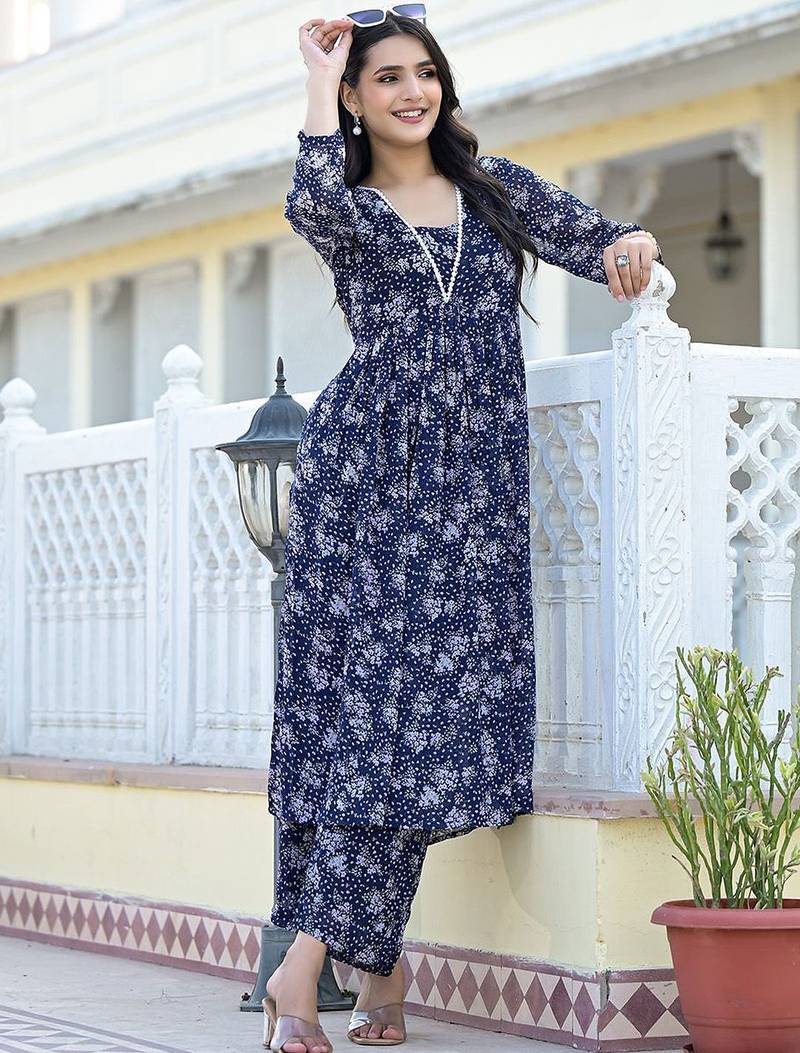 Women Floral Printed Empire Silk Georgette Kurta with Trousers