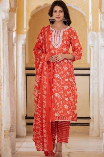 Ethnic Thread Embroidered Printed Kurta & Trousers With Dupatta