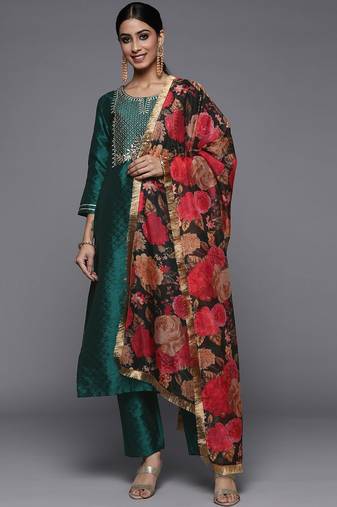 Ethnic Motifs Embroidered Gotta Patti Straight Kurta & Trousers With Dupatta