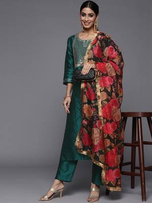 Ethnic Motifs Embroidered Gotta Patti Straight Kurta & Trousers With Dupatta 6