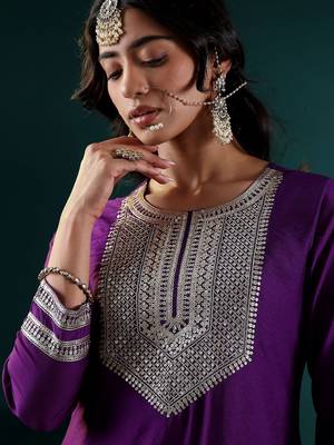 Women Floral Embroidered Regular Chanderi Silk Kurta with Trousers & With Dupatta 2
