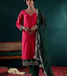 Women Ethnic Motifs Embroidered Regular Thread Work Kurta with Trousers & With Dupatta