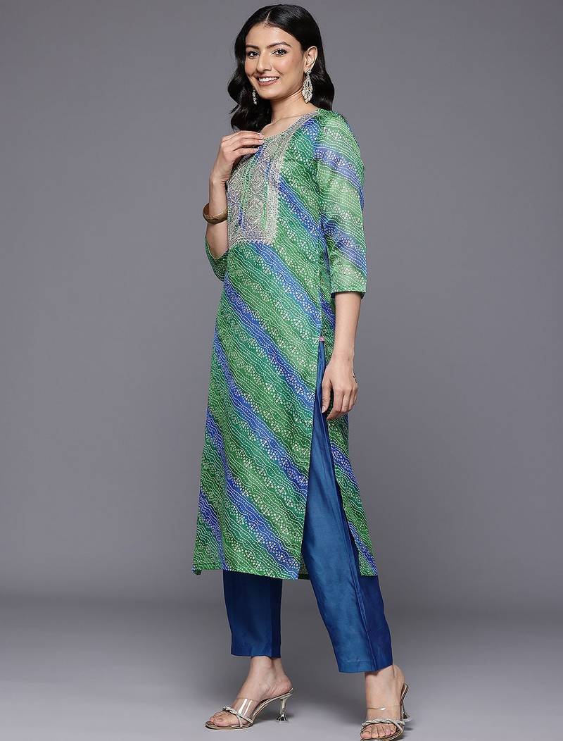 Women Bandhani Printed Zari Embroidered Kurta with Trousers & With Dupatta