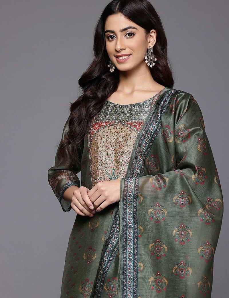 Women Ethnic Motifs Sequinned Chanderi Silk Kurta with Trousers & Dupatta