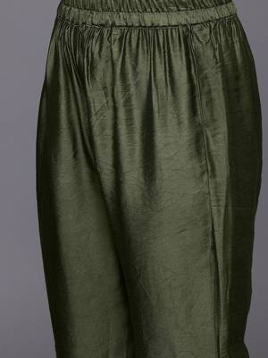 Women Ethnic Motifs Sequinned Chanderi Silk Kurta with Trousers & Dupatta 4