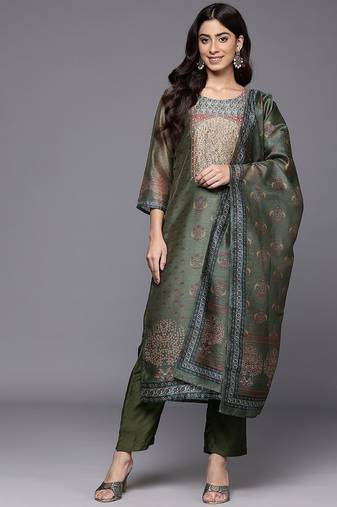 Women Ethnic Motifs Sequinned Chanderi Silk Kurta with Trousers & Dupatta