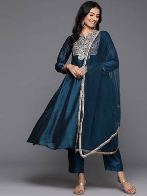 Floral Yoke Embroidered Anarkali Kurta With Trousers & Dupatta 1