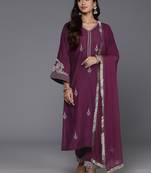 V-Neck Ethnic Motifs Embroidered Regular Kurta Set