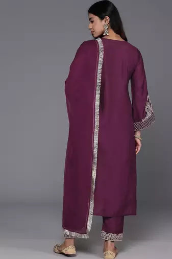 V-Neck Ethnic Motifs Embroidered Regular Kurta Set