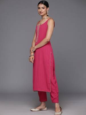 Women Floral Yoke Design Straight Kurta with Trouser & Dupatta 5