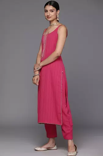 Women Floral Yoke Design Straight Kurta with Trouser & Dupatta