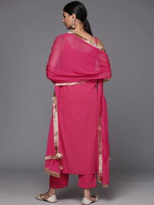 Women Floral Yoke Design Straight Kurta with Trouser & Dupatta 6