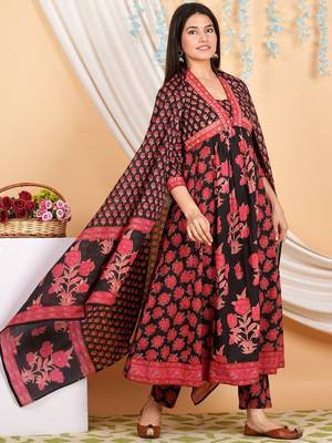Floral Printed Empire Mirror Work Pure Cotton Kurta with Trousers & With Dupatta 1