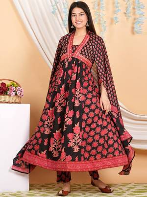 Floral Printed Empire Mirror Work Pure Cotton Kurta with Trousers & With Dupatta 4
