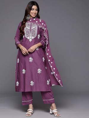 Floral Embroidered Thread Work Pure Cotton Kurta with Trousers & Dupatta 1