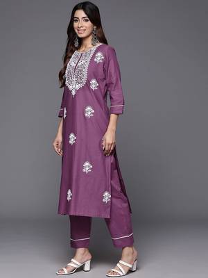 Floral Embroidered Thread Work Pure Cotton Kurta with Trousers & Dupatta 5