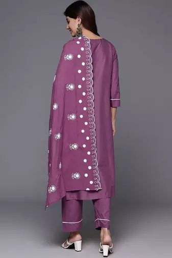 Floral Embroidered Thread Work Pure Cotton Kurta with Trousers & Dupatta