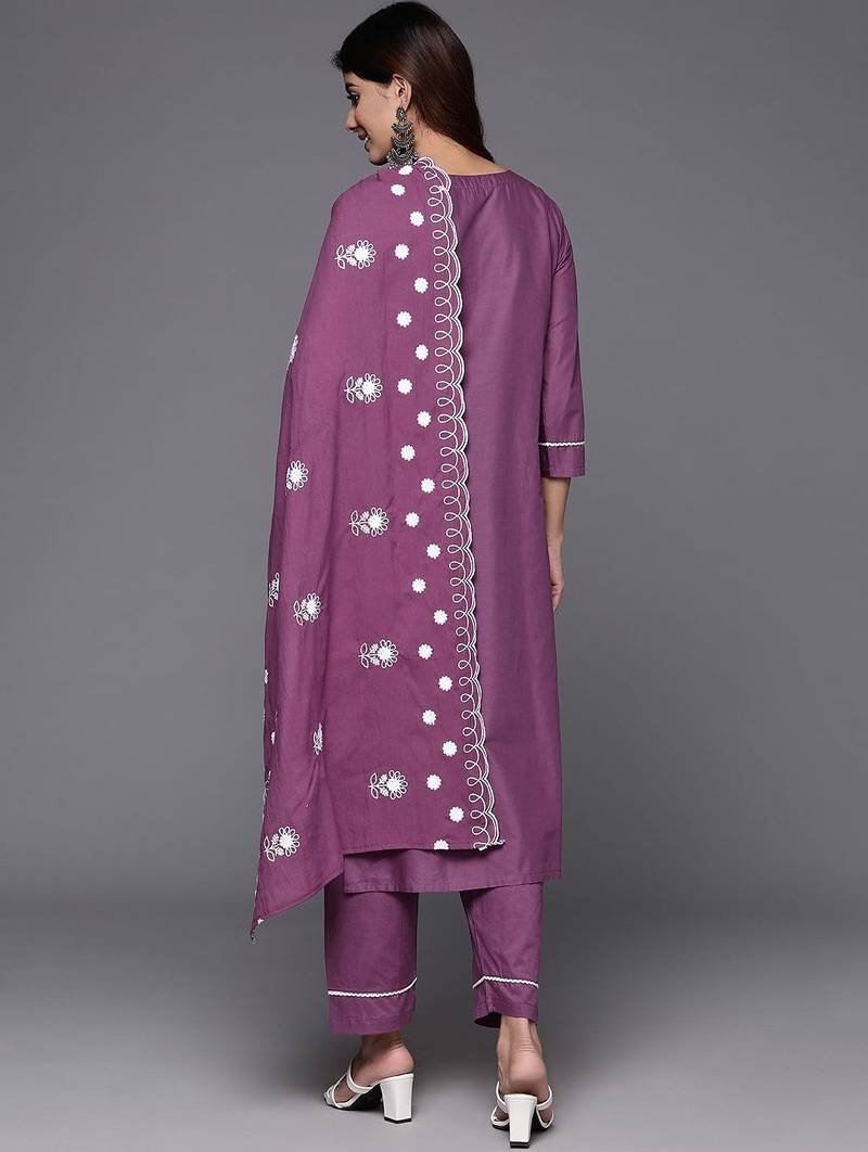 Floral Embroidered Thread Work Pure Cotton Kurta with Trousers & Dupatta