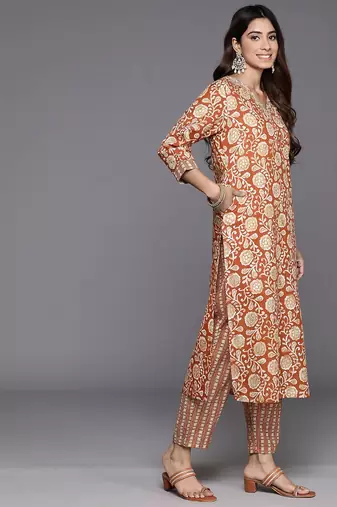 Women Floral Printed Regular Mirror Work Kurta with Trousers & With Dupatta