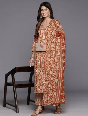 Women Floral Printed Regular Mirror Work Kurta with Trousers & With Dupatta 8