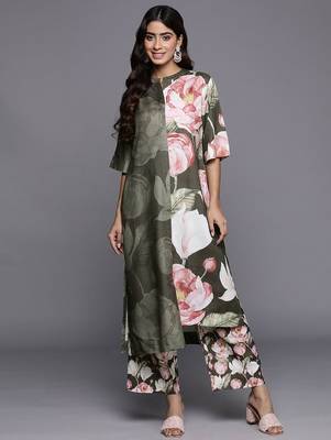 Women Floral Printed Asymmetric Hem Straight Woolen Kurta with Printed Bottom 1