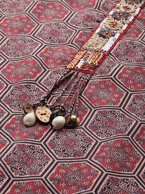 Women Printed Regular Sequinned Pure Silk Kurta with Trousers 7