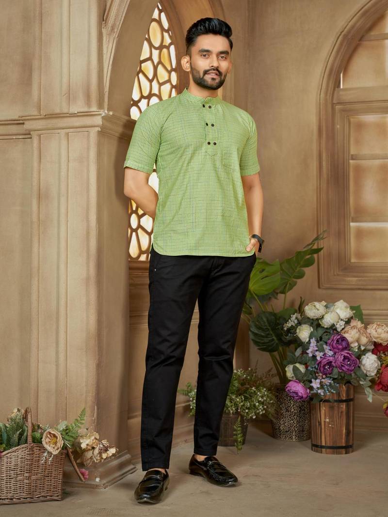 Green color men's woven cotton short kurta