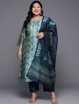 Plus Size Floral Printed Sequinned Kurta with Trousers & Dupatta 1