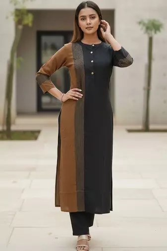 Women Colourblocked Regular Kurta with Trousers