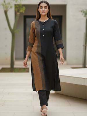 Women Colourblocked Regular Kurta with Trousers 6
