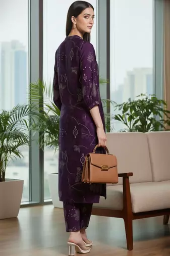 Women Ethnic Motifs Printed Regular Kurta with Trousers
