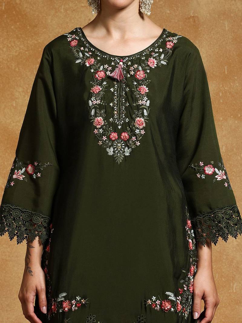 Women Floral Yoke Design Regular Thread Work Pure Cotton Kurta with Palazzos & With Dupatta
