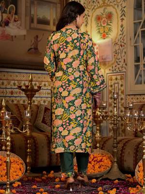 Mirror Embellished V-Neck Straight Kurta With Solid Bottom & Dupatta 4