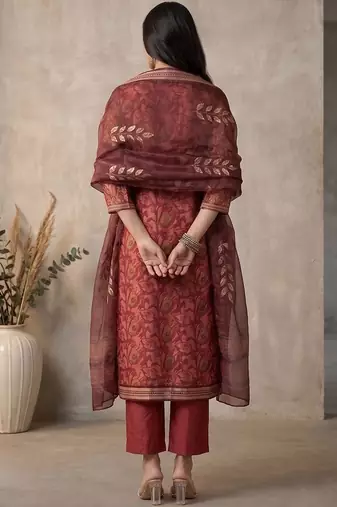 Women Ethnic Motifs Printed Regular Sequinned Kurta with Trousers & With Dupatta