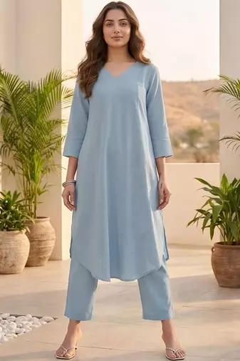 Women Regular Kurta with Trousers