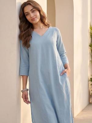 Women Regular Kurta with Trousers 2