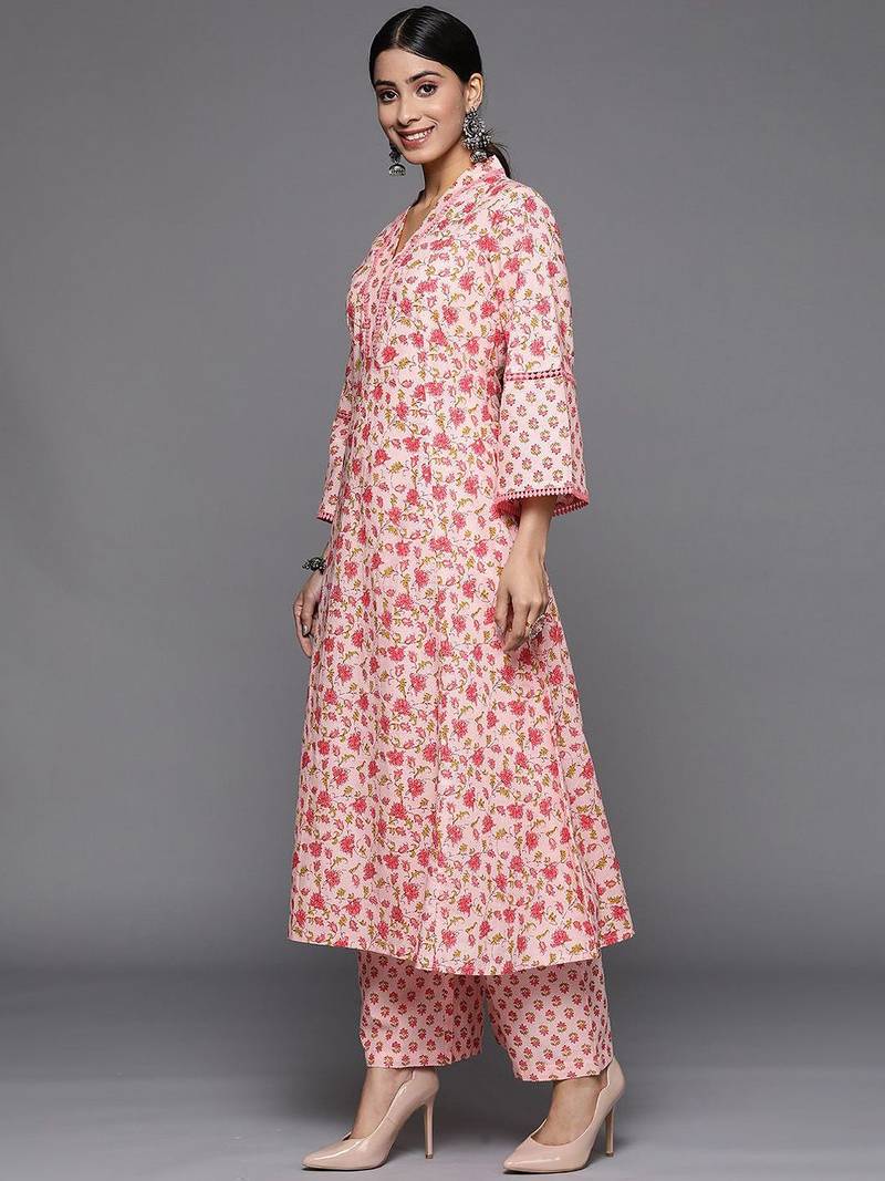 Women Floral Printed Pure Cotton Kurta Sets With Dupatta