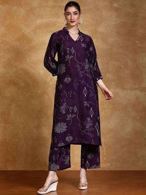 Women Bandhani Printed Kurta with Trousers 1