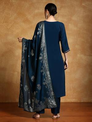 Women Floral Embroidered Regular Thread Work Kurta with Trousers & With Dupatta 5