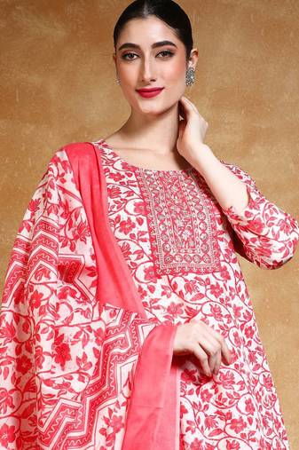 Women Floral Yoke Design Regular Kurta Sets With Dupatta