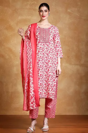 Women Floral Yoke Design Regular Kurta Sets With Dupatta