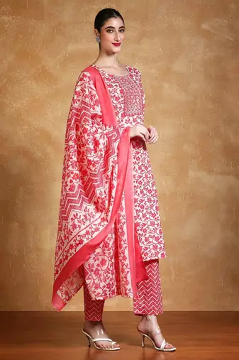 Women Floral Yoke Design Regular Kurta Sets With Dupatta