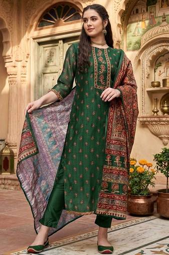 Women Floral Printed Kurta with Trousers & Dupatta